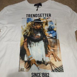 E.T. trendsetter movie scene shirt